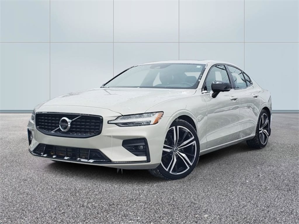 Used 2021 Volvo S60 T5 R-Design Sedan