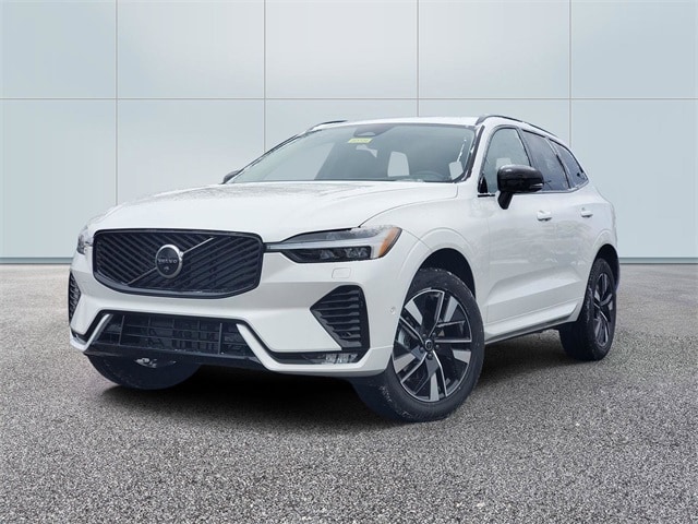 2026 Volvo XC60 Plus's photo