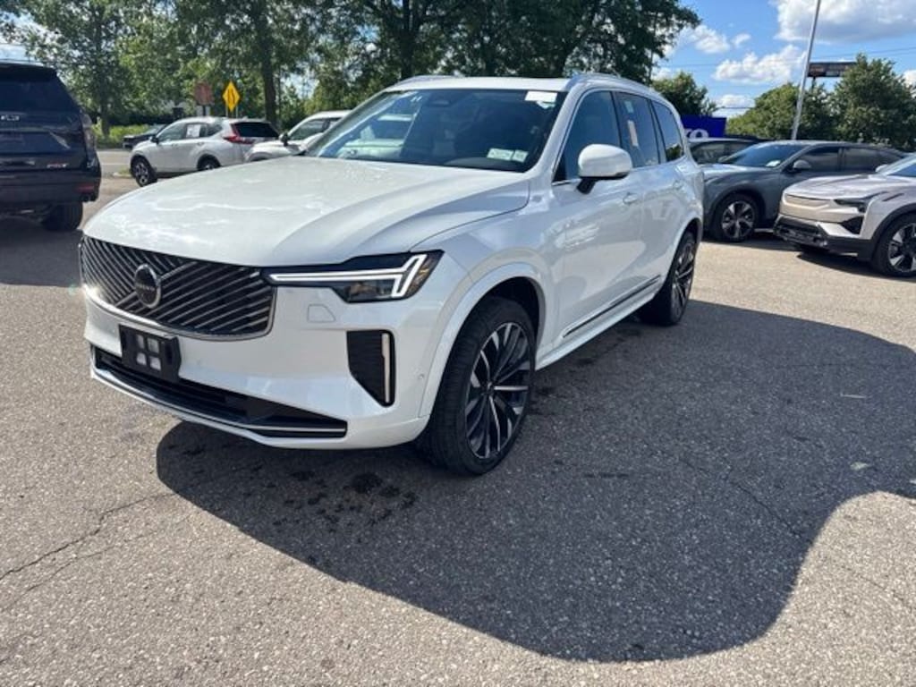 Certified 2025 Volvo XC90 B5 Plus SUV