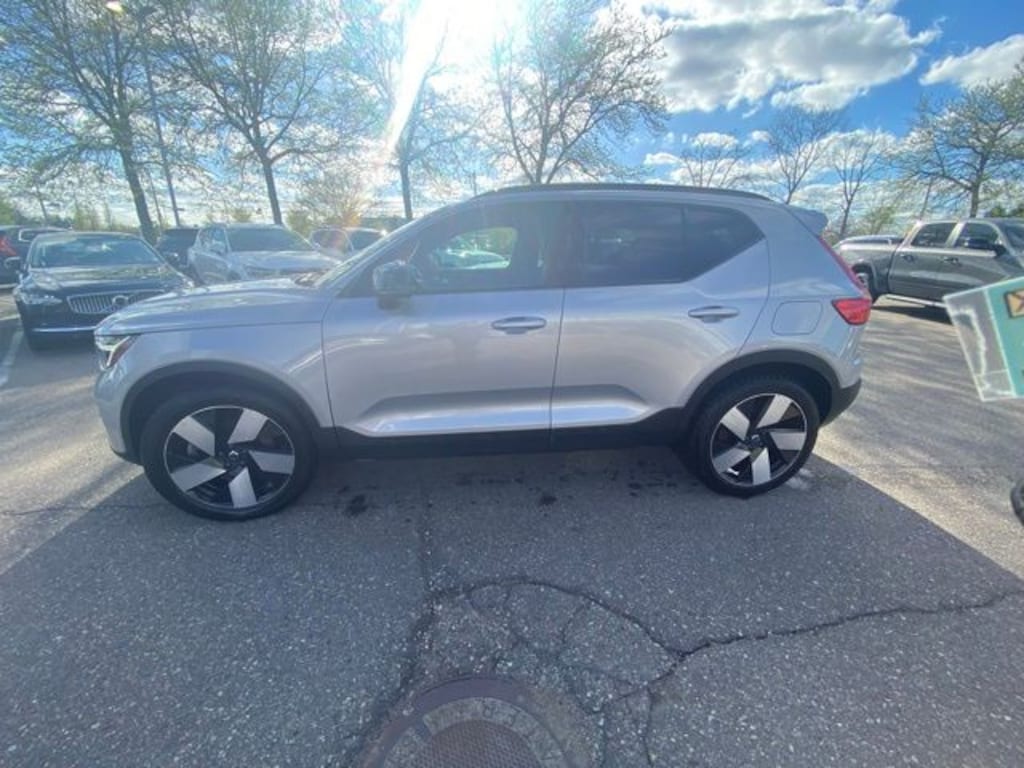 Certified 2023 Volvo XC40 Recharge Pure Electric Ultimate SUV