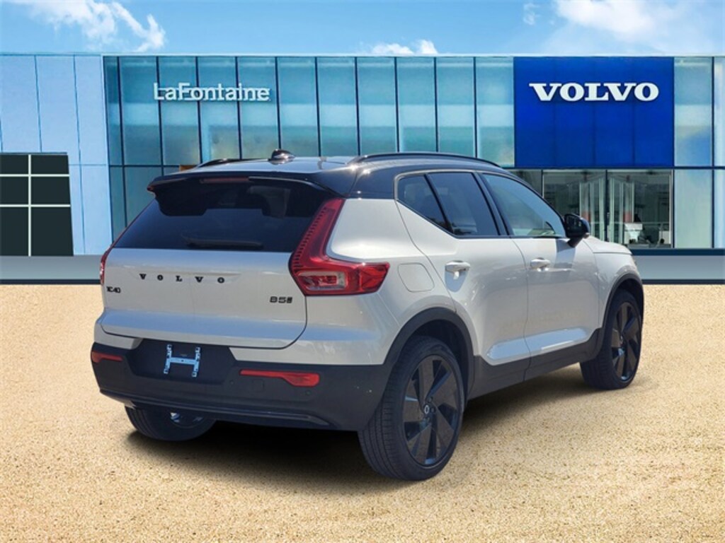 New 2026 Volvo XC40 B5 Ultra Black Edition SUV
