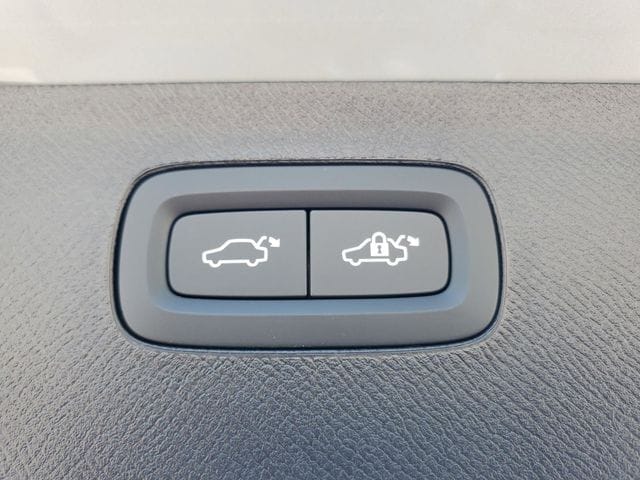2026 Volvo XC90 Ultra - Photo 35