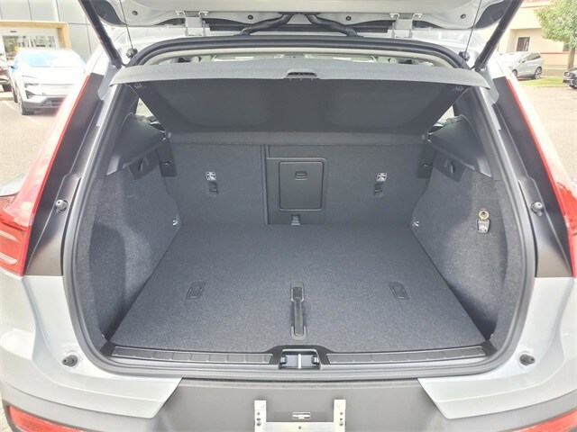 2026 Volvo XC40 Ultra - Photo 33