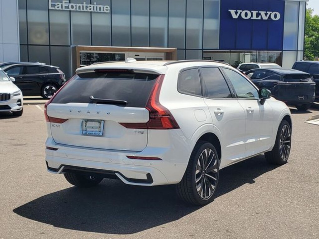 New 2026 Volvo XC60 plug-in hybrid T8 Ultra SUV