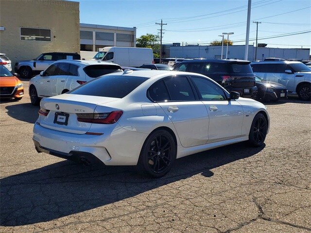 2022 Bmw 330e 3-Series photo 4