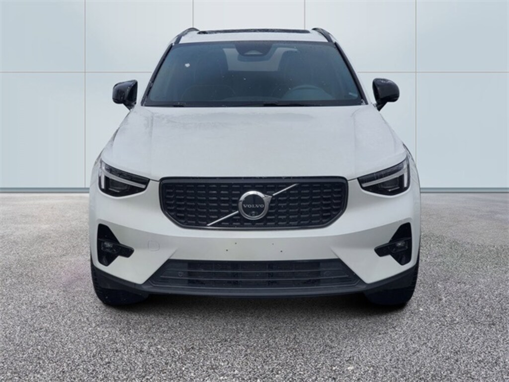 Certified 2024 Volvo XC40 Ultimate SUV