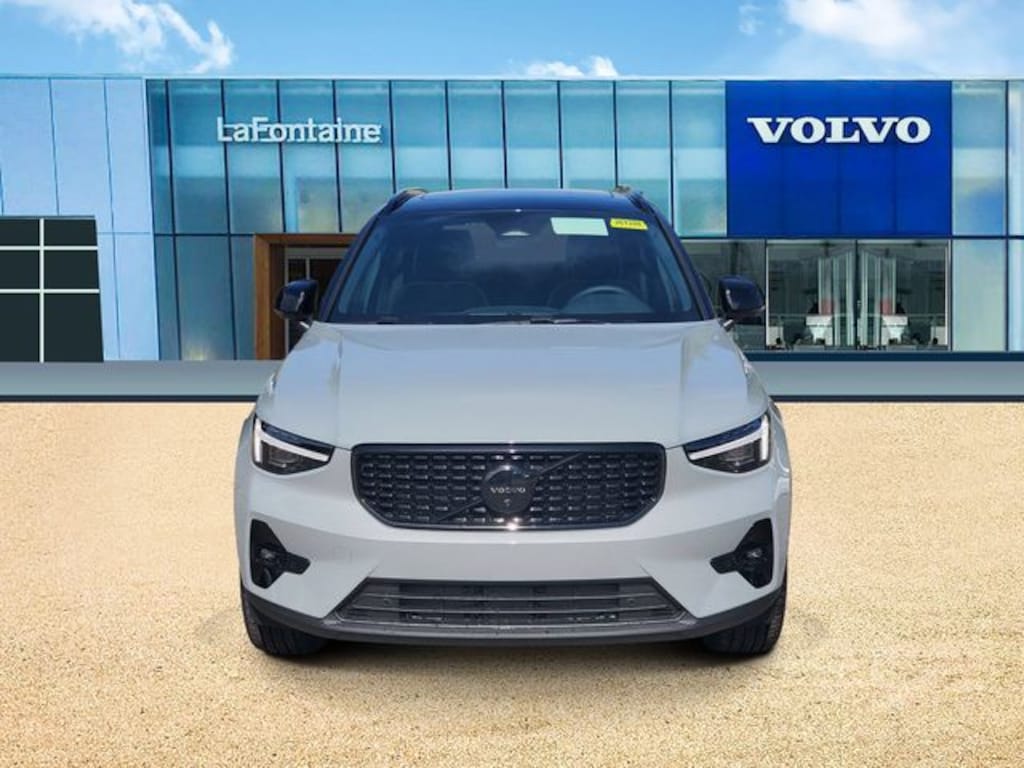 New 2026 Volvo XC40 B5 Ultra Black Edition SUV