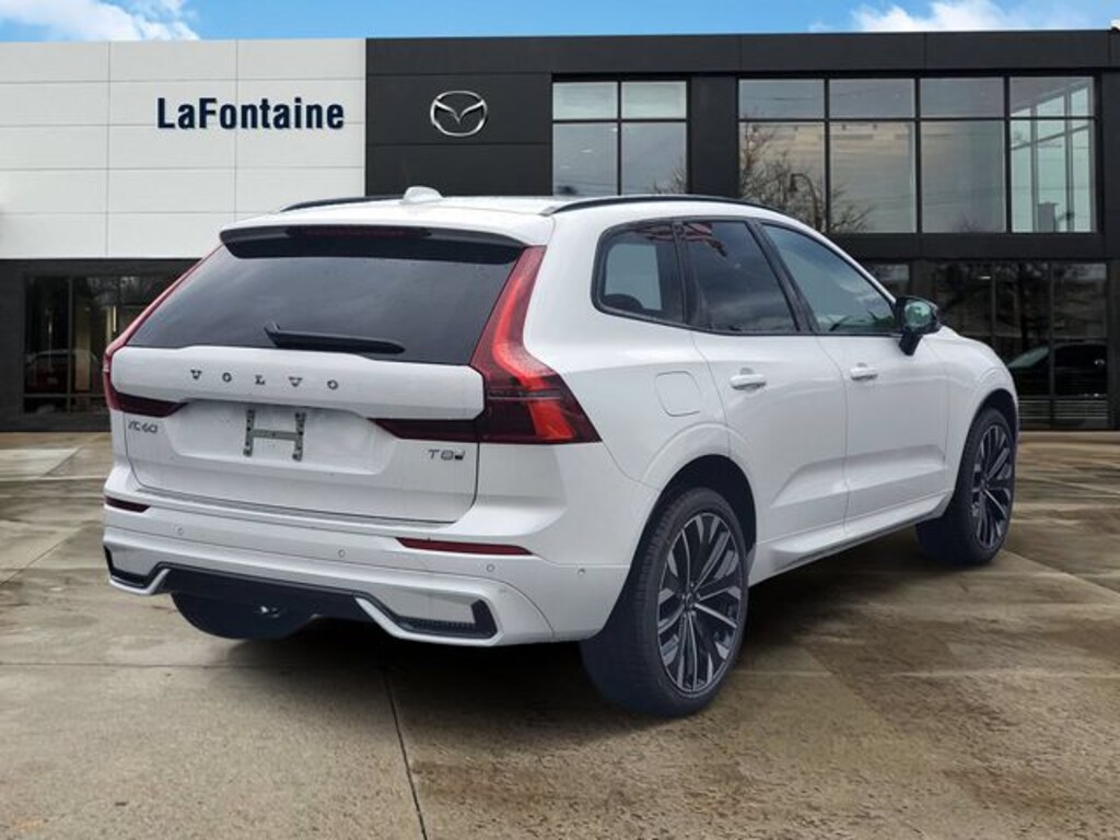 New 2026 Volvo XC60 plug-in hybrid T8 Ultra SUV