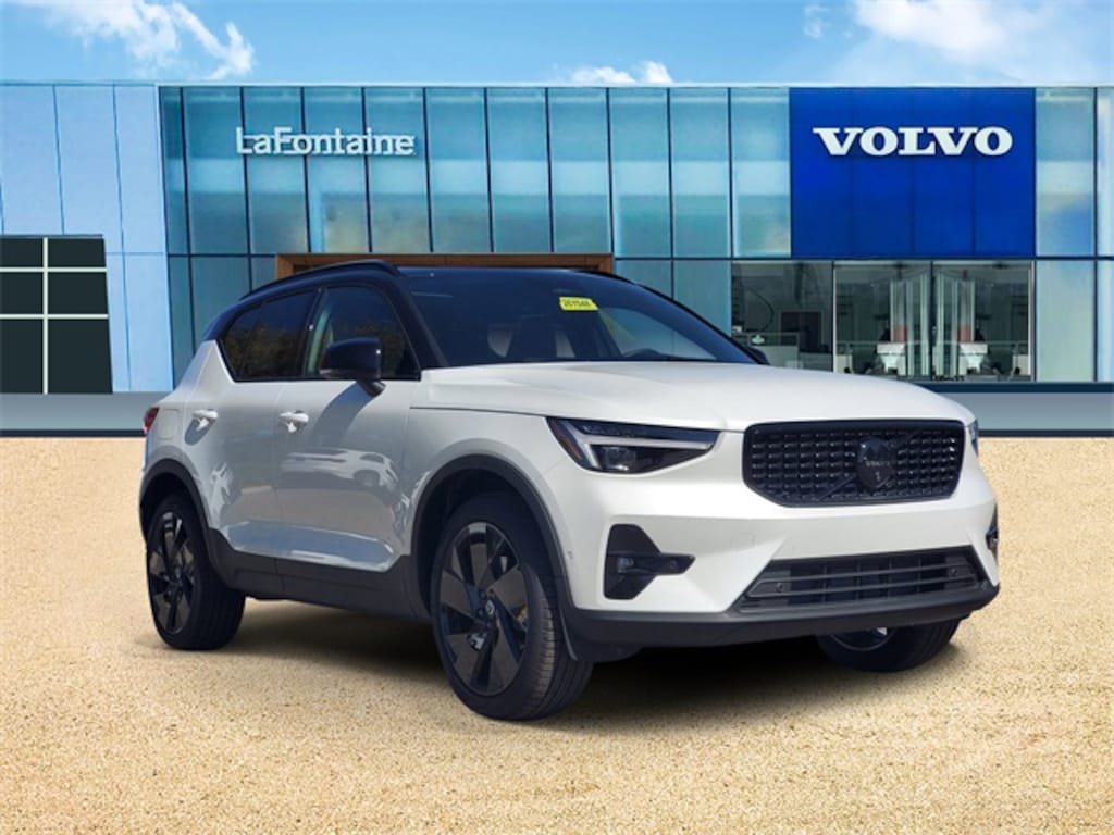 New 2026 Volvo XC40 B5 Ultra Black Edition SUV