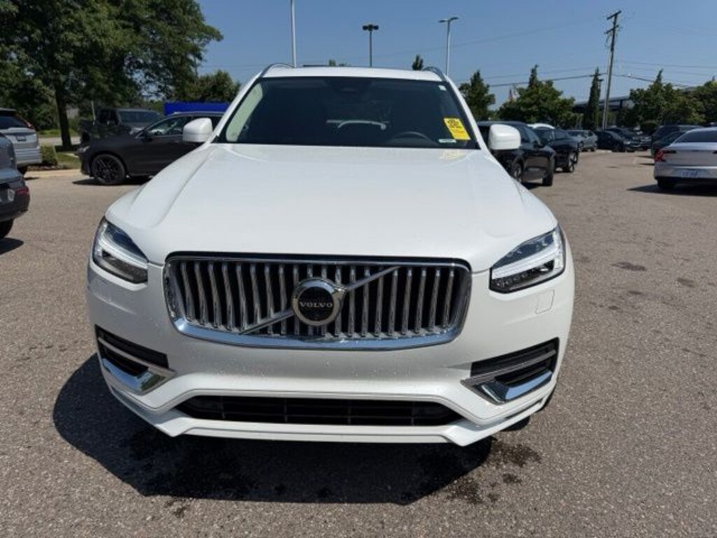 Used 2025 Volvo XC90 B5 Plus SUV