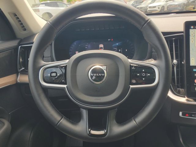2026 Volvo XC90 Plus - Photo 29