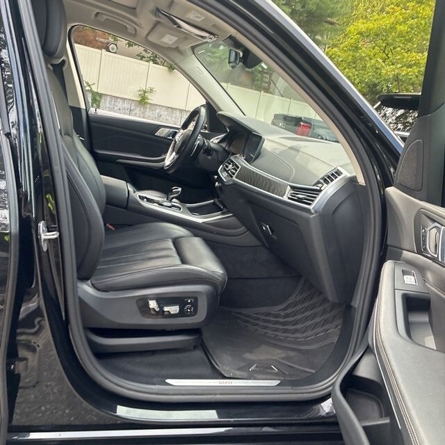 2022 Bmw X7 xDrive40i photo 2