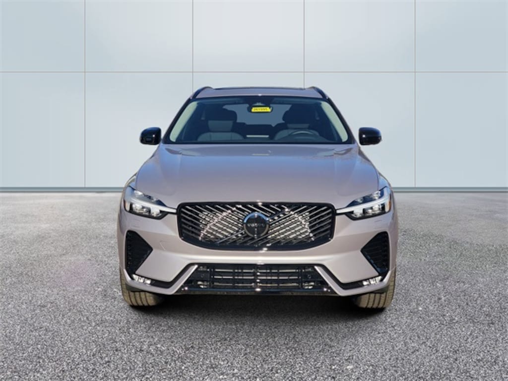 New 2026 Volvo XC60 B5 Plus SUV