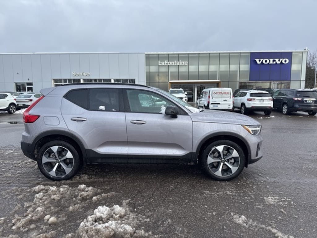 Used 2026 Volvo XC40 B5 Plus SUV