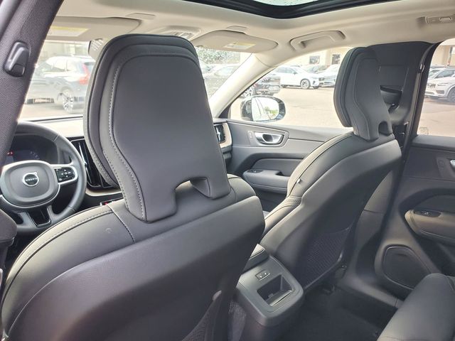 2026 Volvo XC60 Plus - Photo 26