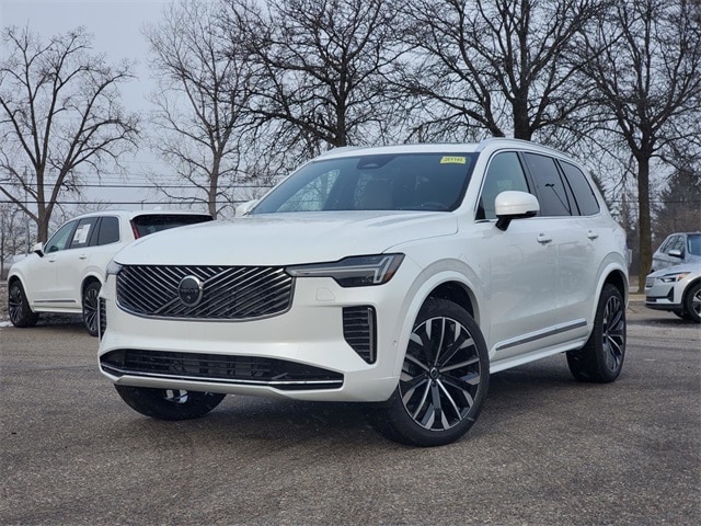 2026 Volvo XC90 Plus's photo