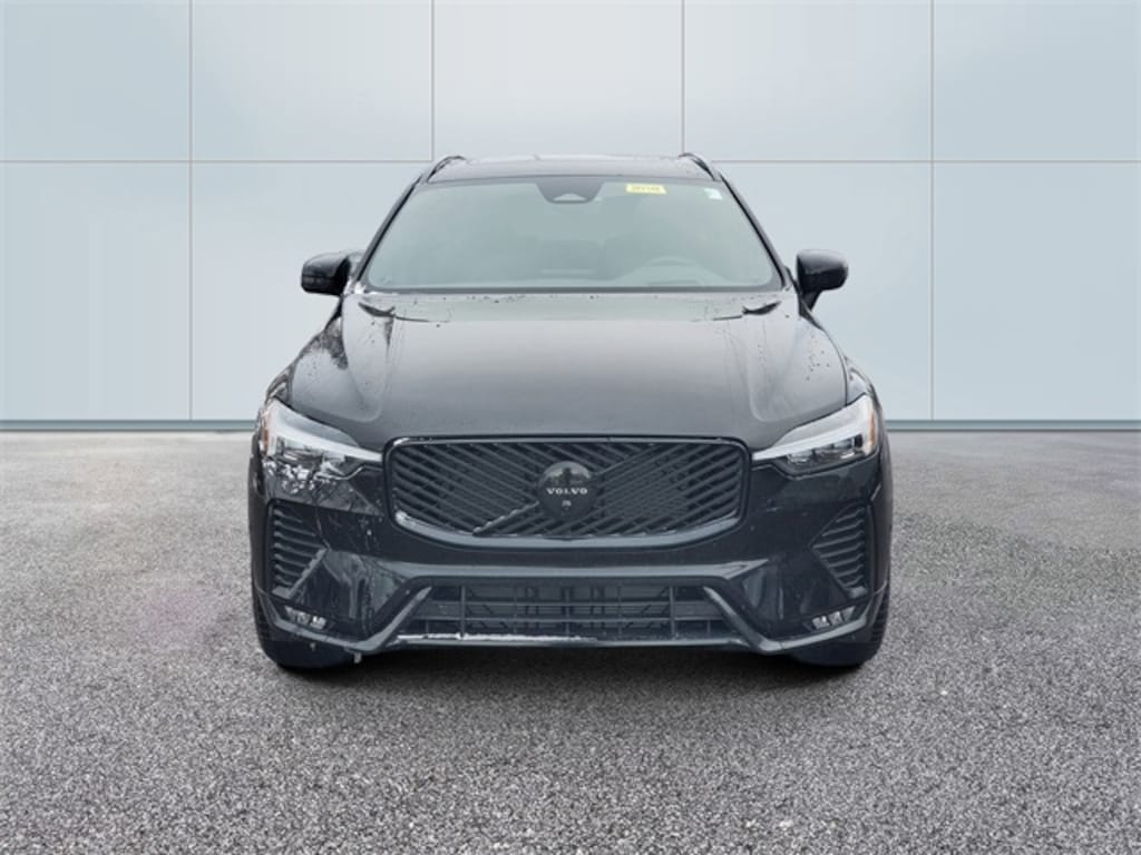 New 2026 Volvo XC60 B5 Ultra Black Edition SUV