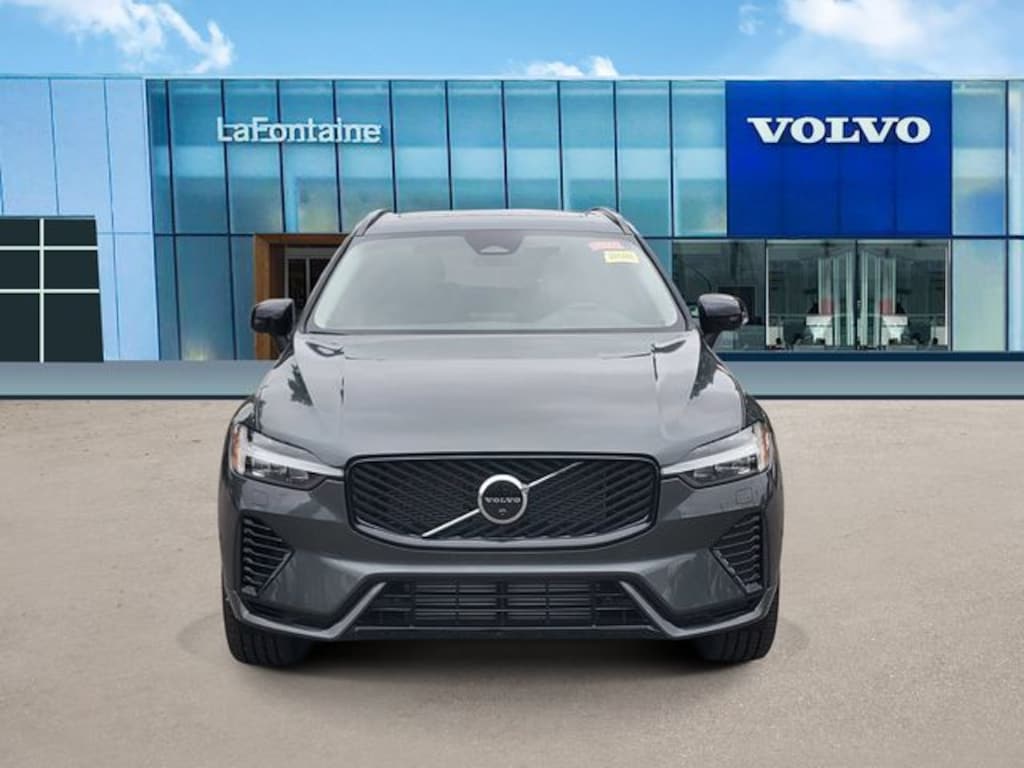 New 2026 Volvo XC60 plug-in hybrid T8 Plus SUV