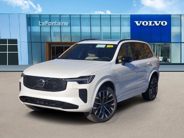  Volvo XC90 plug-in hybrid