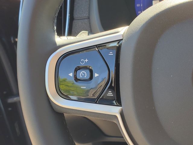 2026 Volvo XC90 Plus - Photo 20