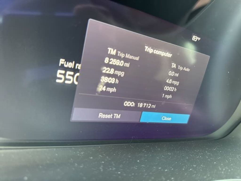 Used 2022 Volvo XC60 B5 Momentum SUV
