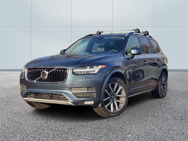 2019 Volvo XC90 Momentum
