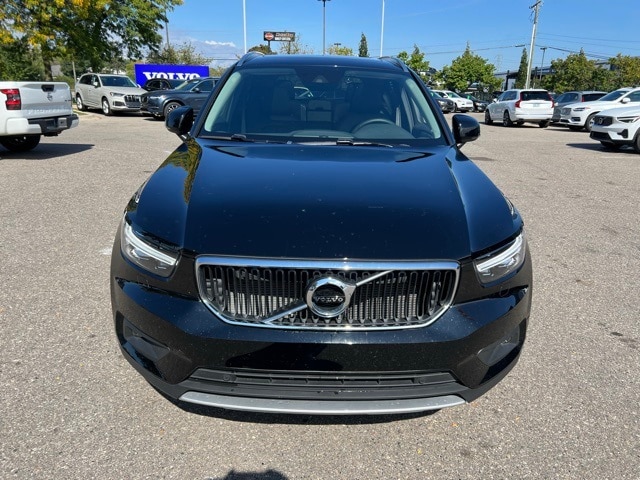 Certified 2022 Volvo XC40 Momentum with VIN YV4162UK2N2729667 for sale in Farmington, MI