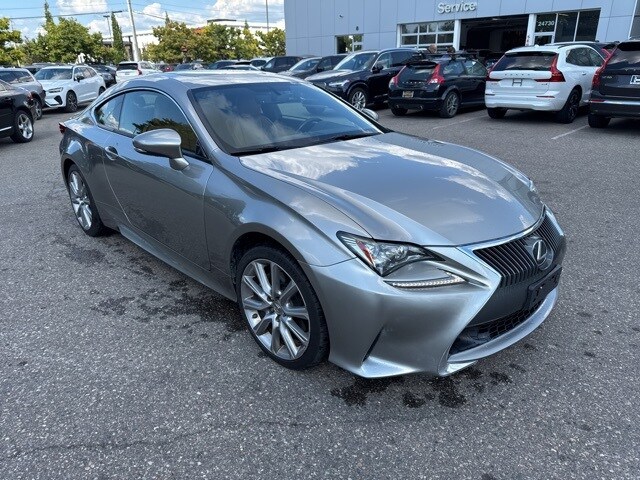 2016 Lexus RC 300 AWD photo 3