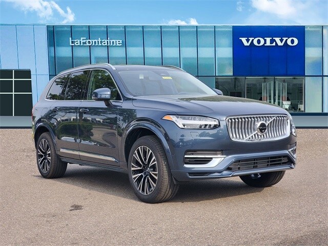 2025 Volvo XC90 T8 Plus photo 3
