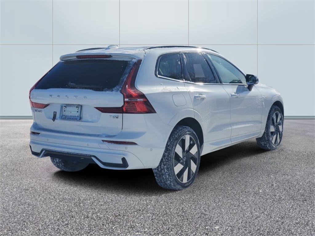 Certified 2025 Volvo XC60 Plug-In Hybrid T8 Plus SUV
