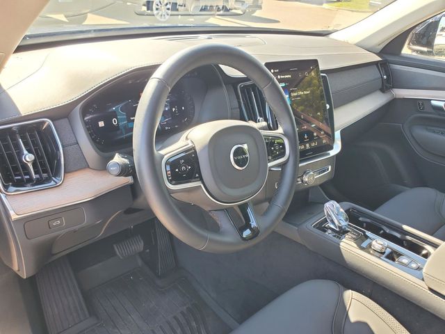2026 Volvo XC90 Plus - Photo 17