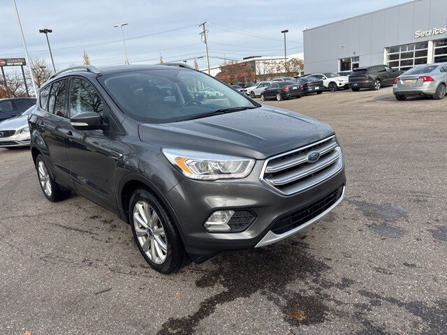 2017 Ford Escape Titanium photo 2
