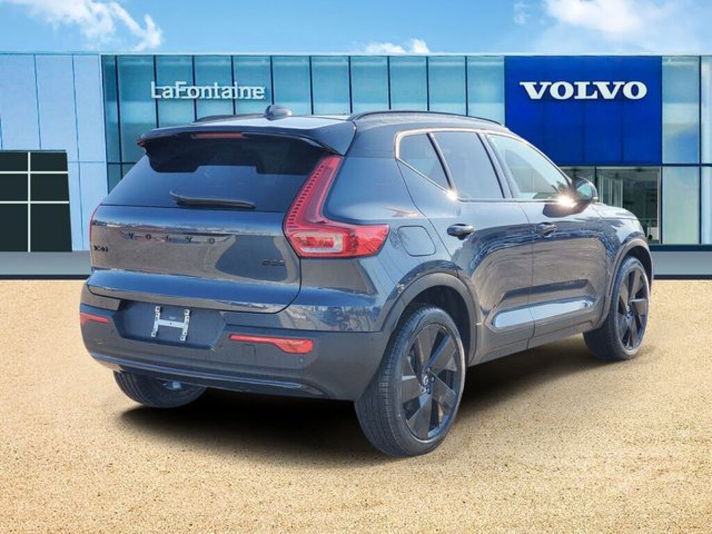 New 2026 Volvo XC40 B5 Ultra Black Edition SUV