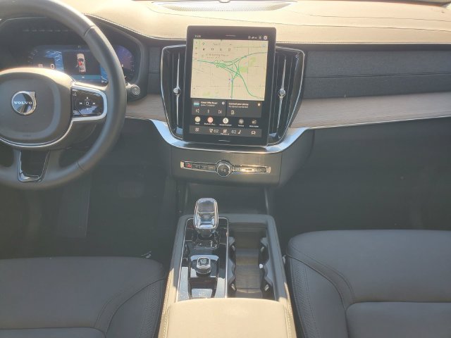 2026 Volvo XC90 Plus - Photo 30