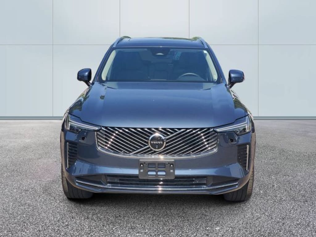 Certified 2025 Volvo XC90 B6 Plus 7-Seater SUV