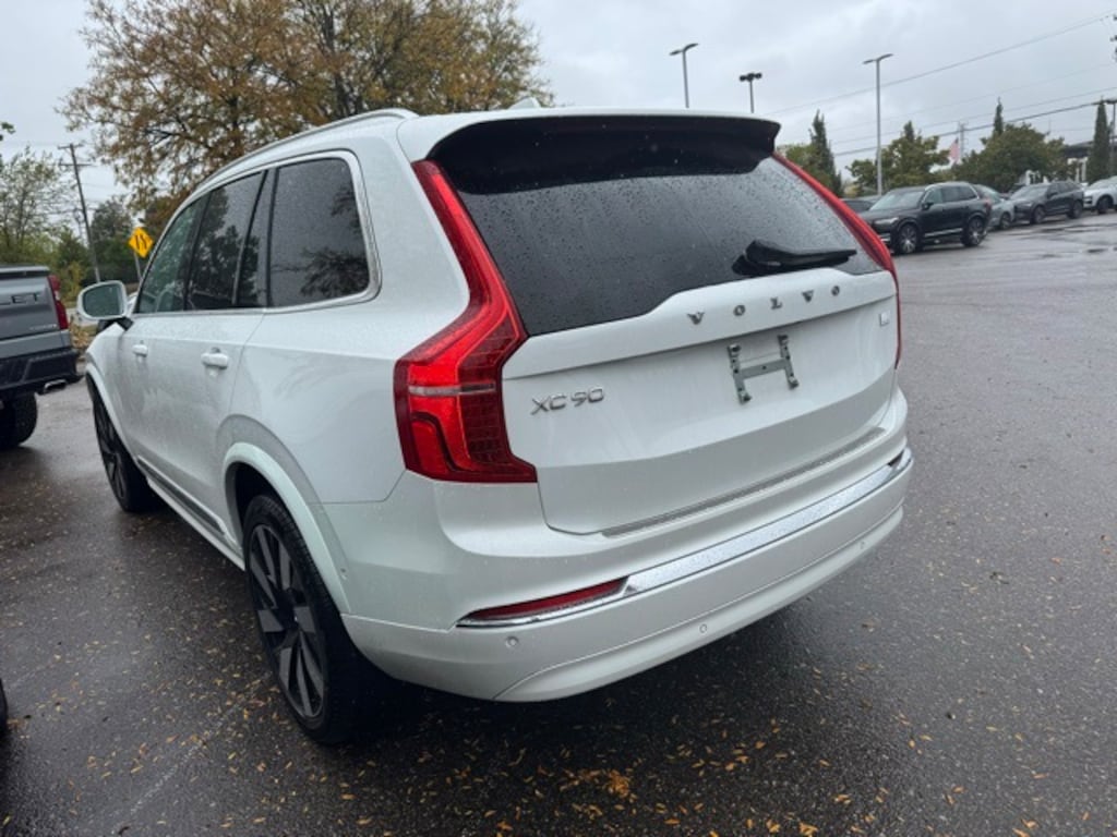 Certified 2024 Volvo XC90 Recharge Plug-In Hybrid T8 Plus Bright Theme 7 Passenger SUV