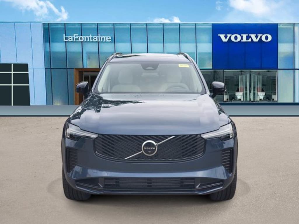 New 2026 Volvo XC90 plug-in hybrid T8 Ultra Dark Theme 7-Seater SUV