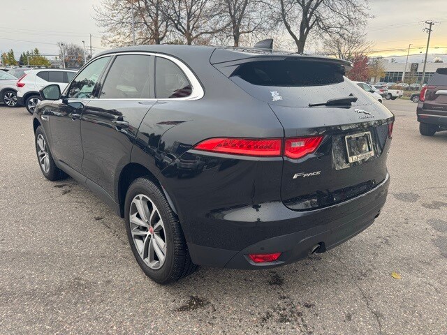 2020 Jaguar F-PACE Premium photo 3