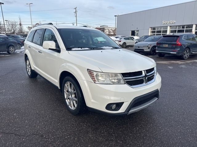 Used 2014 Dodge Journey Limited with VIN 3C4PDDDG9ET141175 for sale in Farmington Hills, MI