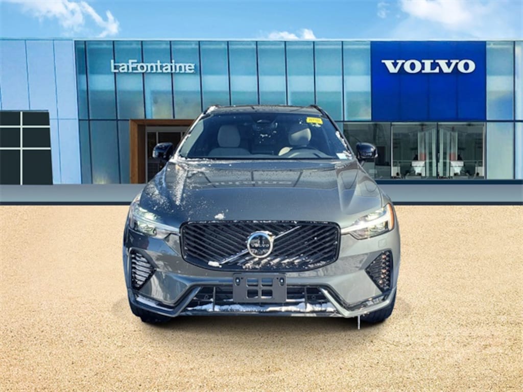 New 2026 Volvo XC60 B5 Plus SUV