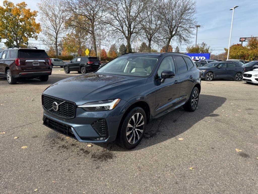 Used 2024 Volvo XC60 B5 Core SUV