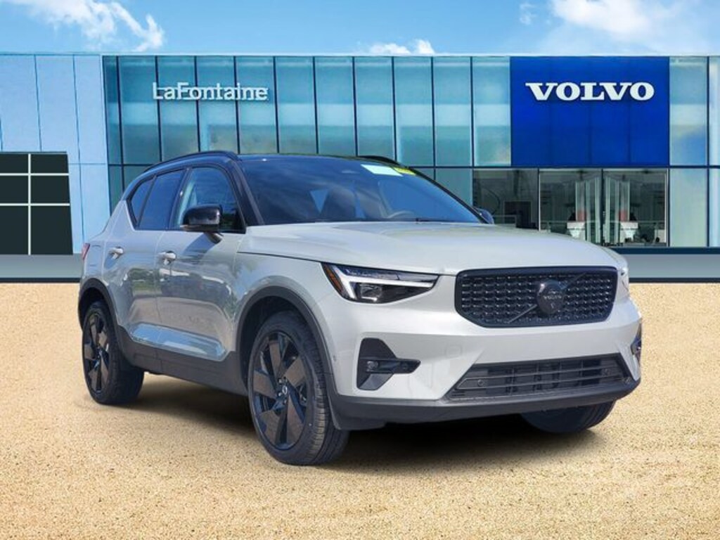 New 2026 Volvo XC40 B5 Ultra Black Edition SUV
