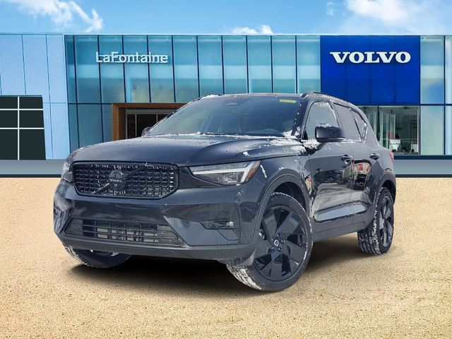 2026 Volvo XC40 B5 Ultra Ultra Black Edition AWD's photo
