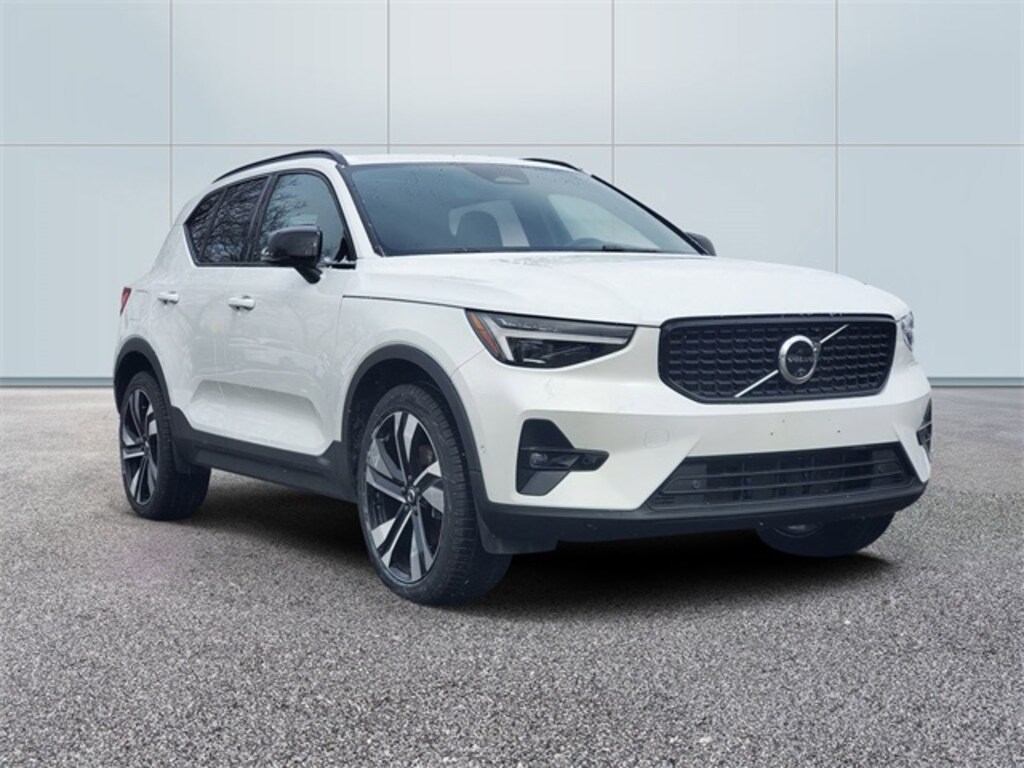 Certified 2024 Volvo XC40 Ultimate SUV