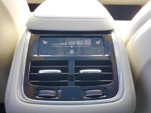 2026 Volvo XC90 Ultra - Photo 33