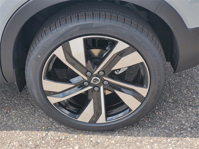 2026 Volvo XC40 Ultra - Photo 7