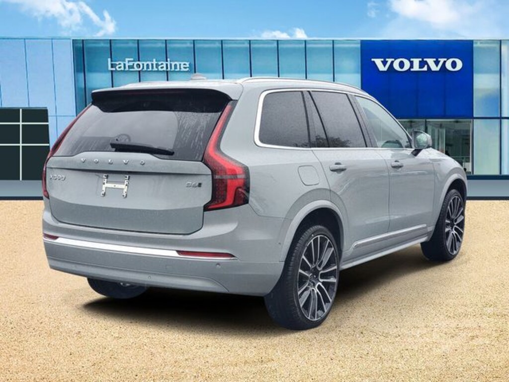New 2026 Volvo XC90 B6 Plus 7-Seater SUV
