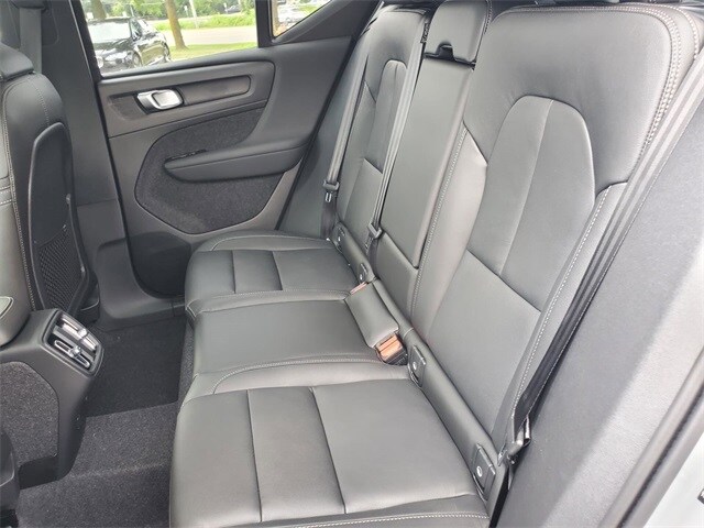 2026 Volvo XC40 Ultra - Photo 32