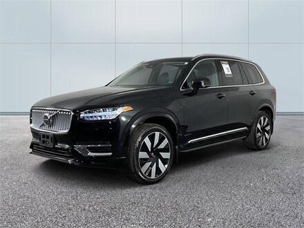Used 2025 Volvo XC90 Plug-In Hybrid T8 Ultra SUV for Sale near Detroit