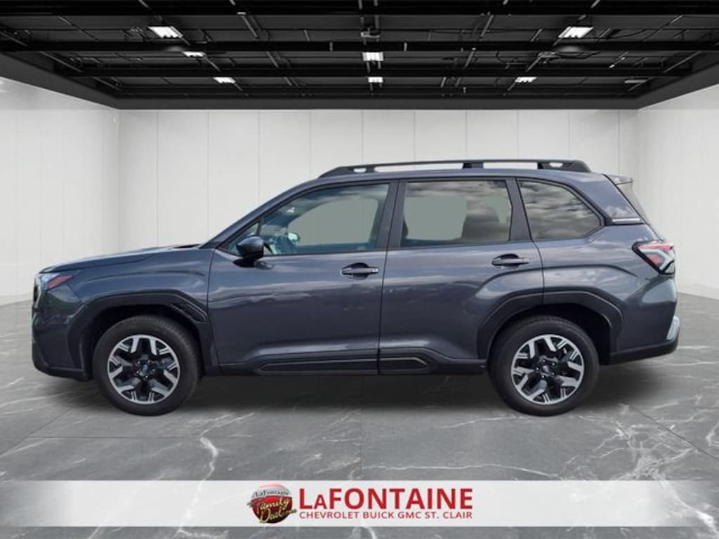 Used 2025 Subaru Forester Premium SUV